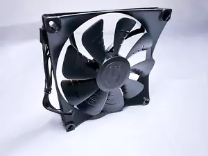RL4ZT1352512HH EVGA FX 140mm Fan 12VDC 0.45A 4-Pin PWM Controlled 113.5 CFM - Picture 1 of 5