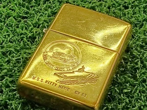 Encendedor Zippo 17 EE. UU. KITTY HAWK CV-63 - Imagen 1 de 12