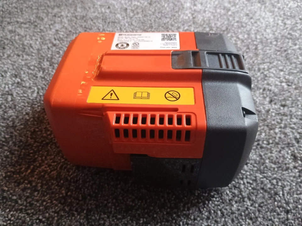 Batería Husqvarna - BLi30 Foto 1 de 4