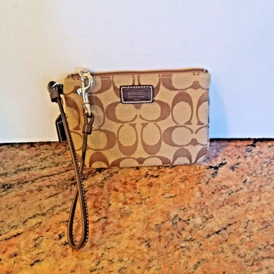 Pulseira de lona jacquard vintage Coach marrom assinatura couro Y2K com etiqueta pendurada - Imagem 1 de 4