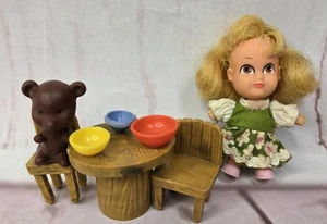 Vintage 1967 Hasbro Liddle Kiddles STORYKINS GOLDILOCKS Doll w Chairs,Bear,Bowls - Picture 1 of 17