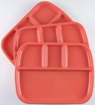 Set of 3 Coral Pink Divided Plastic Compartment Cafeteria Lunch Patio Trays - Image 1 of 3