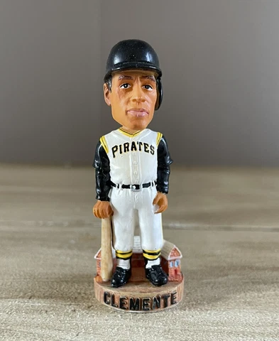 ROBERTO CLEMENTE Pittsburgh Pirates MLB Cooperstown 3” Mini Nodder Bobblehead Cover