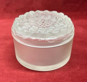 RENE LALIQUE DAHLIA FACE POWDER BOX BOITE A POUDRE BIJOUX CRISTAL ART DECO 1930 - Foto 1 di 9