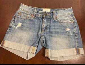 Women’s Aeropostale Jean Shorts Size 00 - Picture 1 of 6