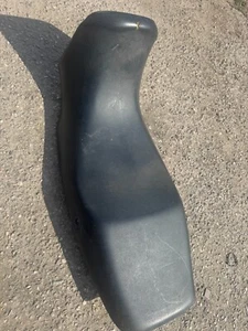 ⭐YAMAHA TDM 850 1996-2001 SEAT SADDLE  FREE UK POST  TDM850⭐ - Picture 1 of 5
