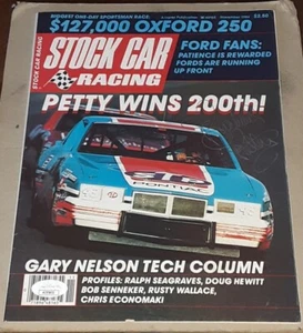 RICHARD PETTY STP NASCAR LEGEND SIGNED AUTOGRAPHED STOCK CAR RACING MAGAZINE JSA - Picture 1 of 3