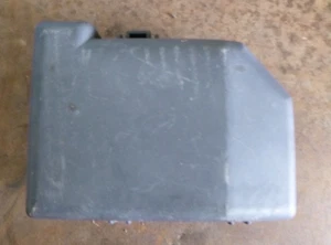 Suzuki Swift EZ 05-8/10 Engine Bay Fuse Box Cover - Picture 1 of 3