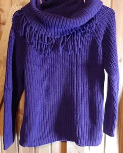 Lila Pullover mit Wasserfallausschnitt - Bild 1 von 6