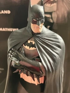 DC Direct Batman Black & White Statue Brian Bolland 1st Limited Edition 2005 NIB - Picture 1 of 23
