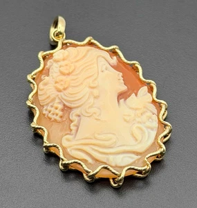Ciondolo cammeo vintage 14 K italiano conchiglia intagliata - profilo elegante (YAK-26-1) - Foto 1 di 8