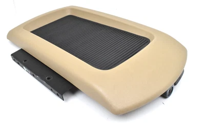 Оригинальная бежевая пластиковая крышка подлокотника для передней центральной консоли Nissan Armada 2005-2012 годов выпуска - Изображение 1 из 4