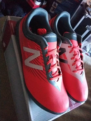 ZAPATOS DE FÚTBOL NEW BALANCE HOMBRE TALLA 8 TACOS FURON NUEVOS Foto 1 de 4