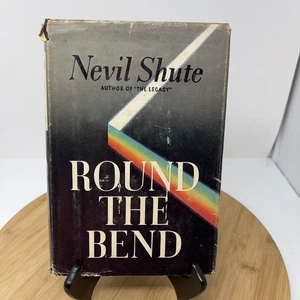 ROUND THE BEND - Nevil Shute HCDJ BOMC edition 1951 - Imagen 1 de 11