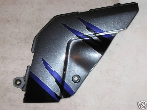 SUZUKI GSXR1100 RIGHT FRAME BODY COVER GSXR 1100 NEW  GSX-R 47500-46E10-17U - Image 1 of 1
