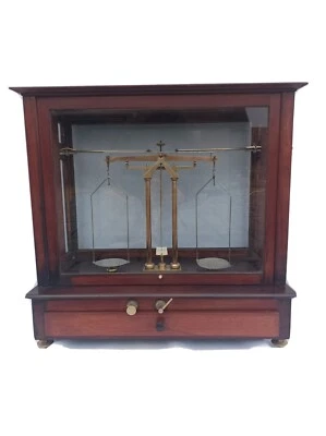 Ancienne balance de précision A.Collot Paris, 19eme, Labo, Cognac, Pharmacie  - Photo 1/4