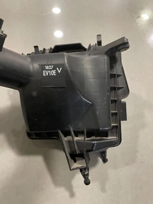 2007-2015 英菲尼迪 G35、G37、Q40、Q60 右侧空气净化器进气盒 原始设备制造商 #1827 — 第 1/4 张图片