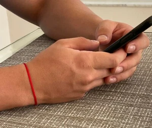 Hombres Pulsera Ajustable Cuerda Roja Pulsera Cordón Pulsera Surfista Regalo Mujeres - Imagen 1 de 4