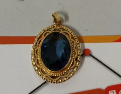 Pendentif ancien plaqué or et pierre bleu - Photo 1/4