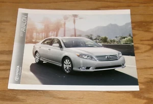 Original 2011 Toyota Avalon Deluxe Sales Brochure 11 Limited - Picture 1 of 2
