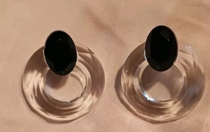 Pendientes perforados vintage de acrílico transparente y negro de los años 80 3"D -0,4 OZ - Imagen 1 de 9