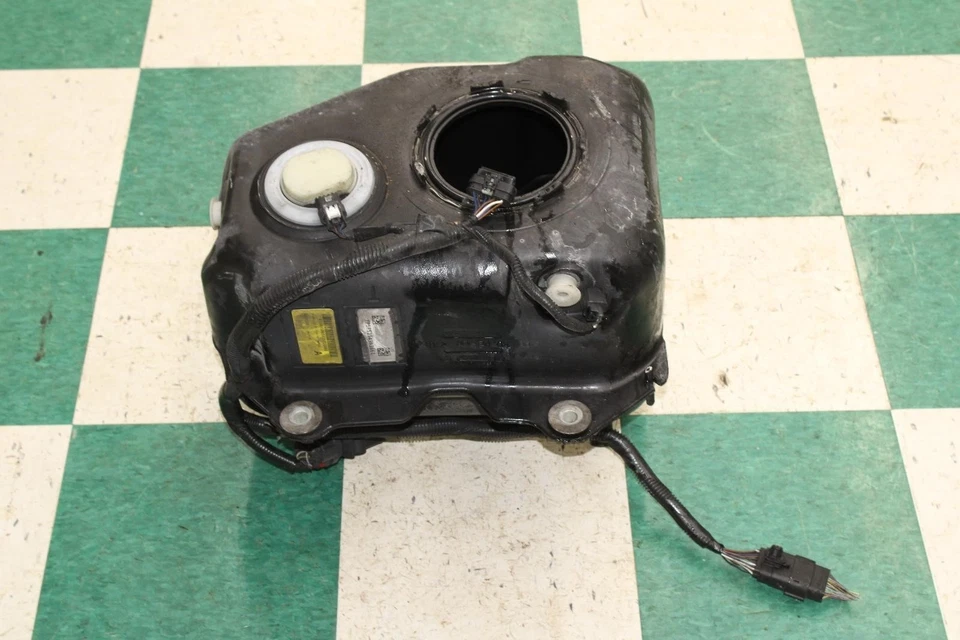 17-19 F250 6.7L DEF Diesel Exhaust Fluid Tank Reservoir Shell OEM Factory OE WTY Foto 1 de 4