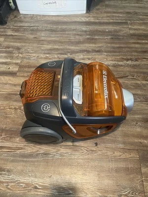 Electrolux EL4325 Ultra Active Bagless Vacuum Cleaner  Working Tested - Image 1 of 4