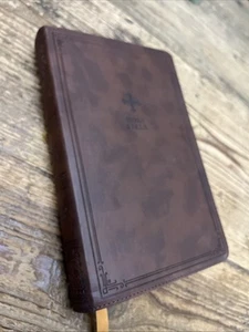 NRSV Catholic Bible Gift Edition [Brown] by Not Available and Thomas Nelson... - Picture 1 of 10