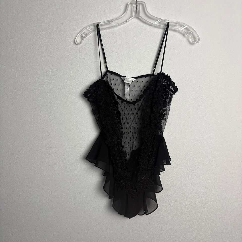 Body Flora Nikrooz Negro Transparente Floral Encaje Mediano Volantes Correas Ajustables Lunares Foto 1 de 4