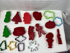 Cookie Cutter Christmas Easter Halloween Thanksgiving, Plastic & Metal Lot of 18