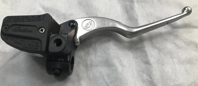 Cilindro maestro de freno delantero Indian Scout/Bobber 22-24 OEM nuevo P/N 1913987-468 Foto 1 de 4