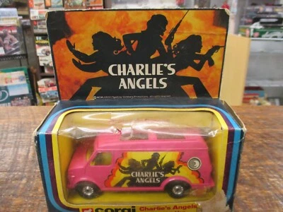FURGONETA PERSONALIZADA VINTAGE 1977 CORGI #434 ROSA CHARLIE'S ANGELS EN PAQUETE ORIGINAL Foto 1 de 4