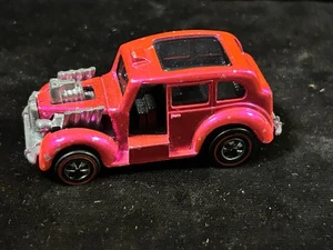 Hot Wheels Cockney Cab Red Line Hot Pink ?? - Picture 1 of 13