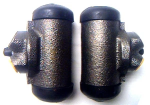 2 Front wheel cylinders Nash Ambassador 1938-42 49-53 -for your brake job,save $ - Picture 1 of 3