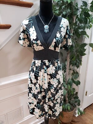 Vestido Wishes Wishes Feminino Multi Floral Poliéster Decote V Comprimento do Joelho Tamanho M - Imagem 1 de 4