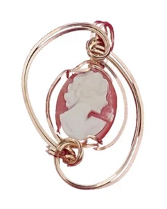 Vtg Carved Cameo Pendant 9k Gold Wire Wrap Coral Pink Charm 1.7g Tested - Picture 1 of 6