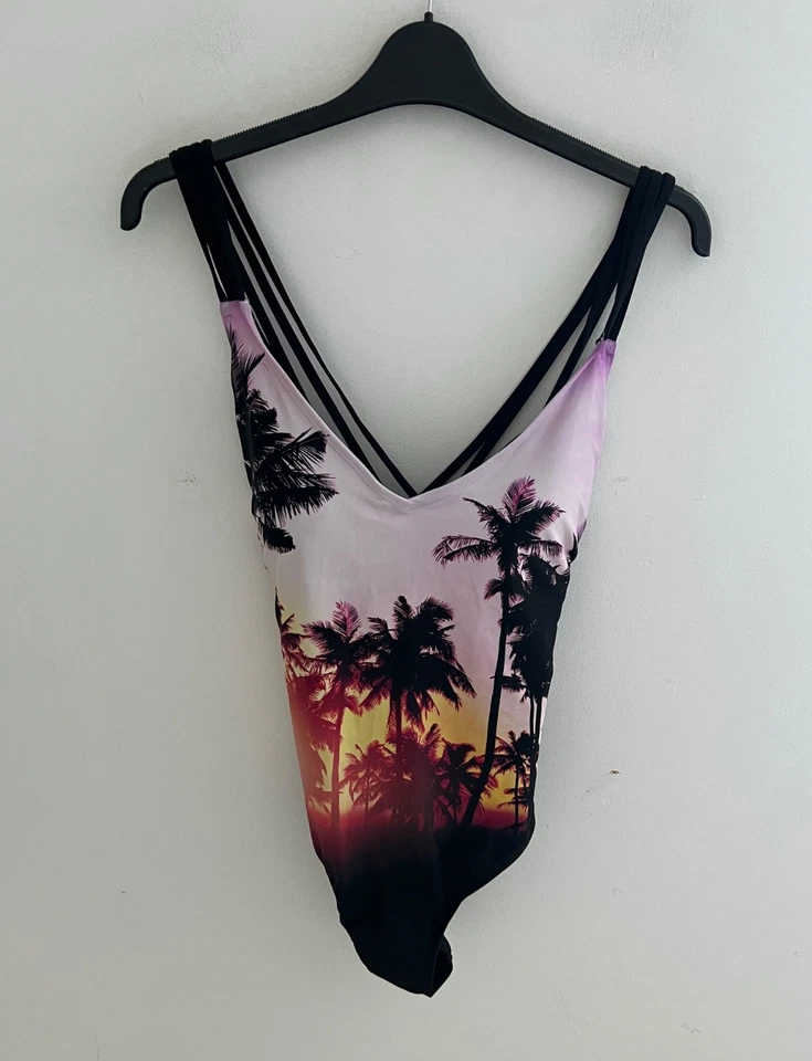 Womens F&F One Piece Swimsuit UK 12 Printed - Image 1 of 4