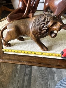 Vintage alte Holz geschnitzt Afrika Löwe Statue Skulptur Wohndeko Sammlerstück - Bild 1 von 14