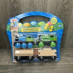 Thomas & seine Freunde Thomas und Percy's Ostern Holzeisenbahn Set nicht mehr produziert LC09715 - Bild 1 von 6
