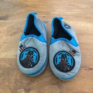Youth Size 13-1 Disney Store Star Wars Darth Vader House Shoes Slippers GUC - Picture 1 of 5