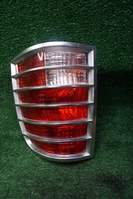 2002 2003 2004 2005 MERCURY MOUNTAINEER RIGHT TAIL LIGHT OEM 44ZH1470 - Image 1 of 4