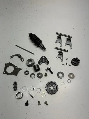 90 Yamaha RT180 RT 180 rt 1990 lote OEM transmisión transmisión eje horquilla tambor Foto 1 de 4