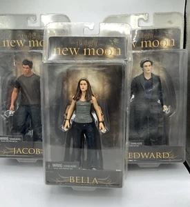 Twilight New Moon Neca Action Figures - Bella, Edward, Jacob, 2009 - Picture 1 of 10