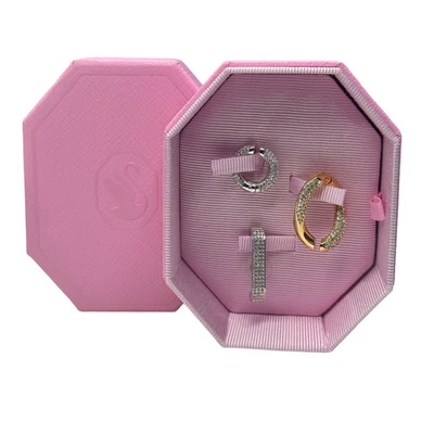 Juego de orejeras Swarovski Dextera (3), diseño asimétrico Foto 1 de 4