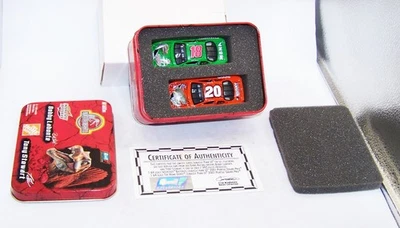1:64 2001 ACTION REVELL 20 / 18 JURASSIC PARK TIN SET TONY STEWART BOBBY LABONTE - Image 1 of 4