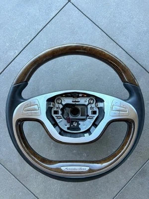 MERCEDES S-Class W222 - heated steering wheel - A0024601403 - Lenkrad Holz - Bild 1 von 4