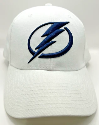 Sombrero de Colección Tampa Bay Iluminación Ajustable Blanco Logo Reebok NHL Hockey-Usado Foto 1 de 4