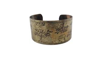 Bracciale Ottone Artigianale con Intricate Incisioni di Alberi e Bambini - Foto 1 di 7