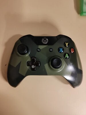 Controller Xbox One Mimetico Joystick Originale Microsoft - Immagine 1 di 4