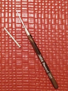 VINTAGE UNUSED JMRA TORTOISE TYPE HANDLE TAMBOUR EMBROIDERY NEEDLE WITH CAP - Picture 1 of 6